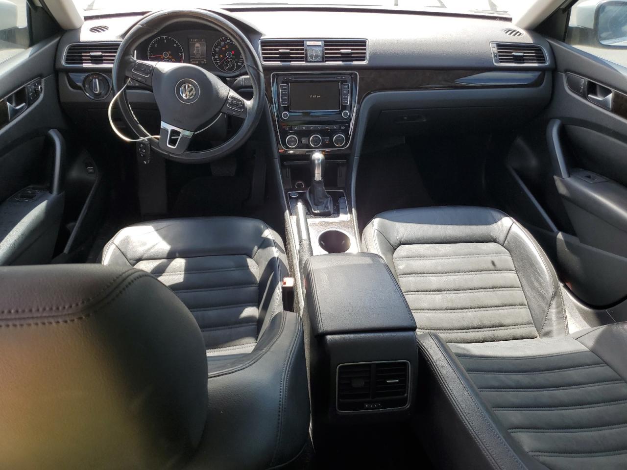 VOLKSWAGEN PASSAT SEL