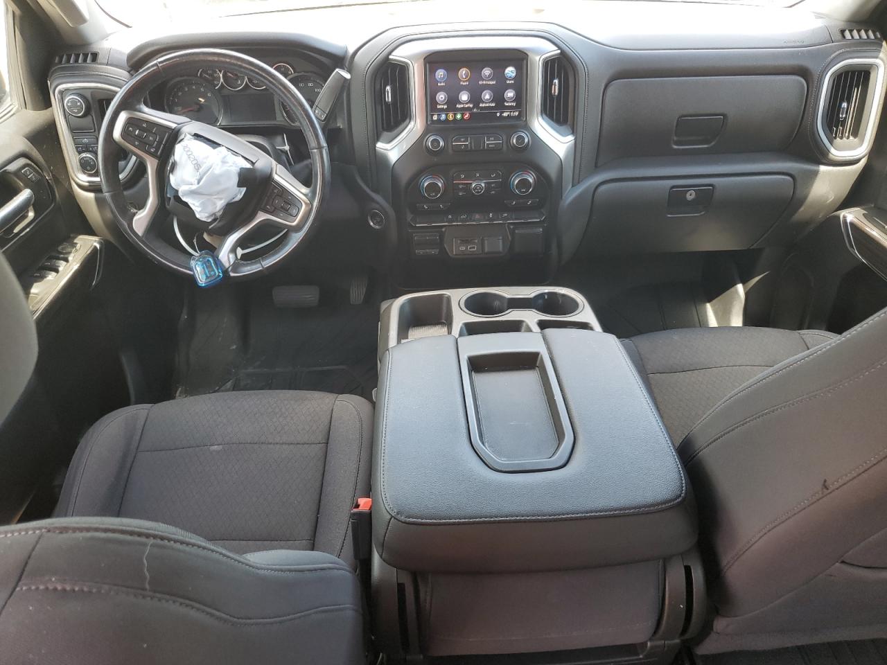 CHEVROLET SILVERADO C1500 LT