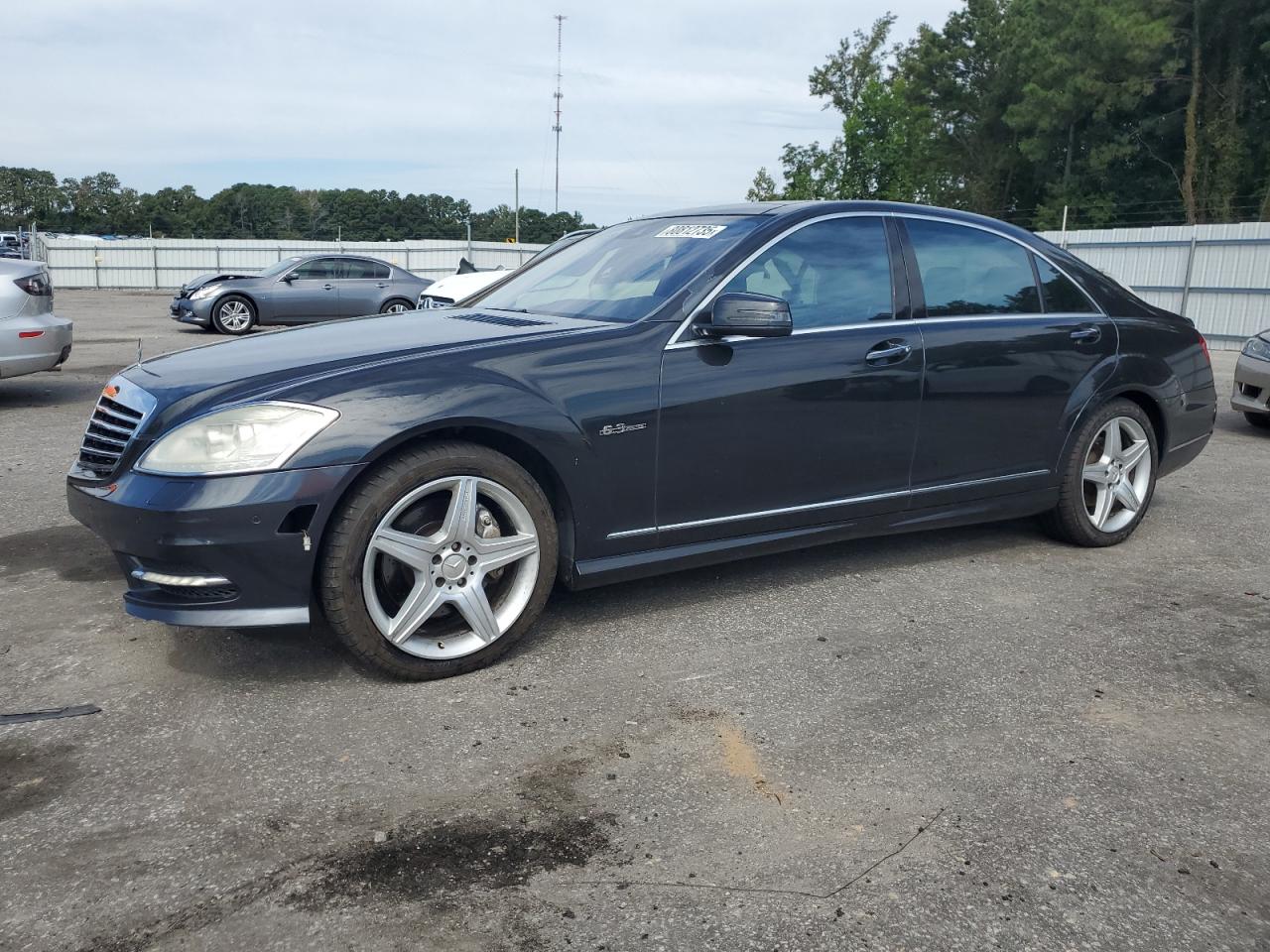 MERCEDES-BENZ S-CLASS 550