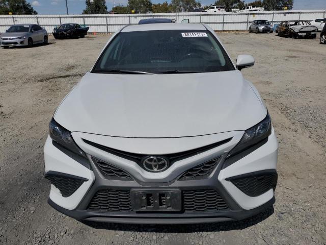 2022 TOYOTA CAMRY SE 4T1T11AK2NU070563