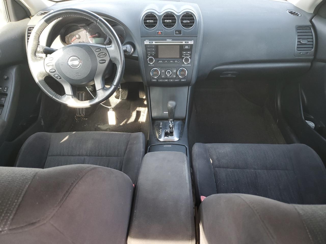 NISSAN ALTIMA BASE
