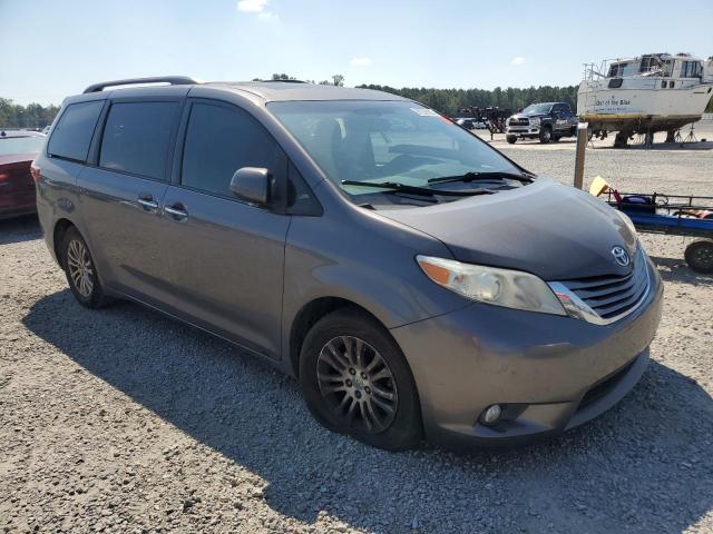 2015 TOYOTA SIENNA XLE #3286773899