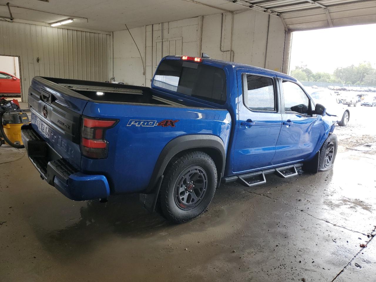 NISSAN FRONTIER S