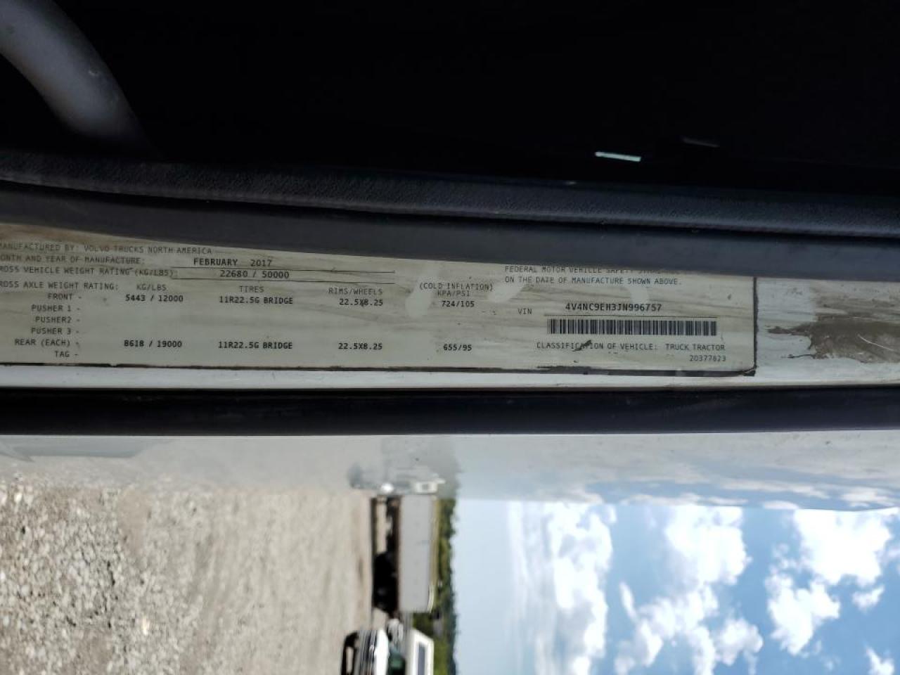 Lot #3261287944 2018 VOLVO VN VNL