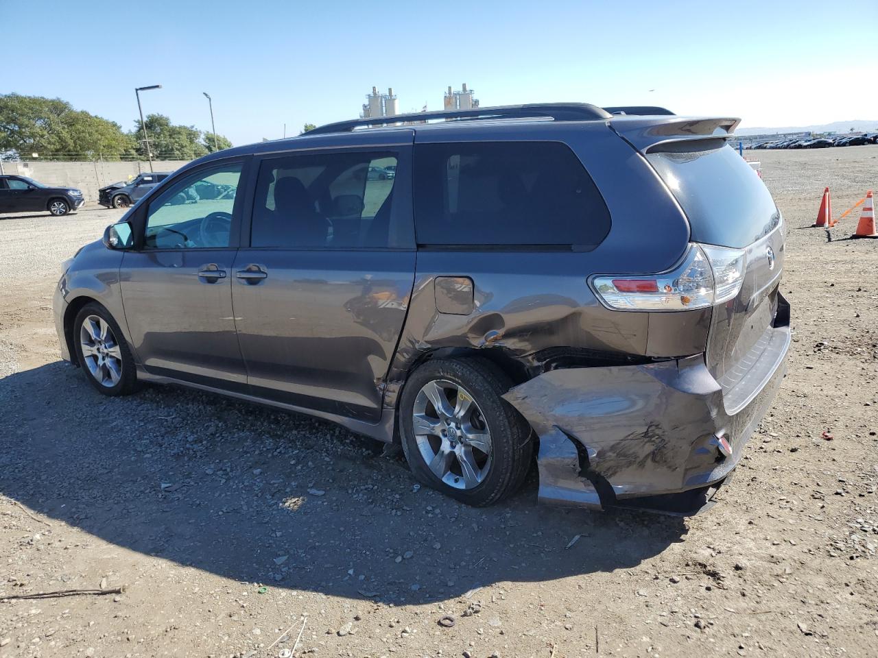 TOYOTA SIENNA SPORT