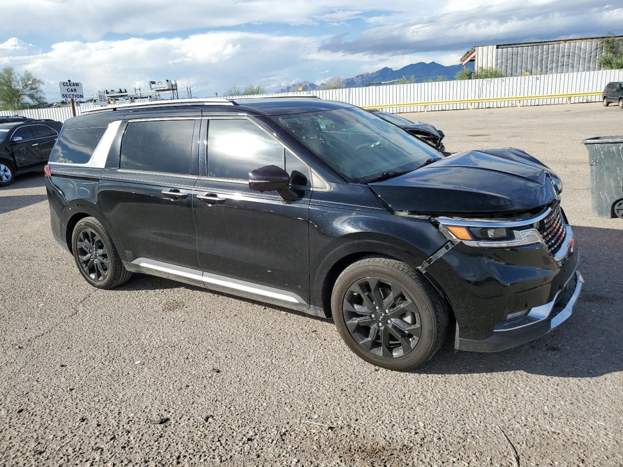 KIA CARNIVAL SX PRESTIGE