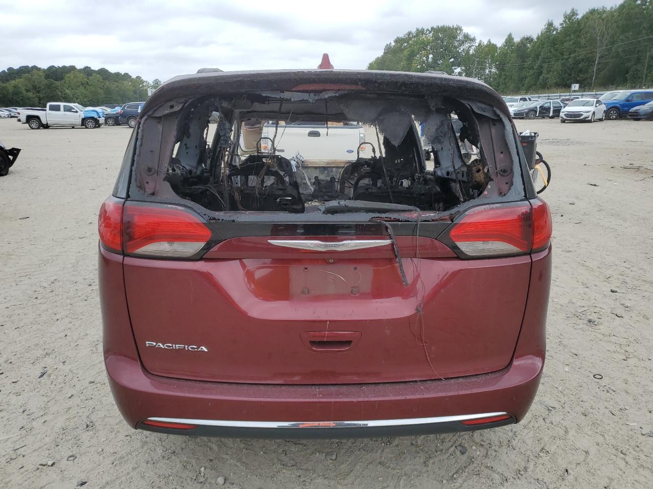 CHRYSLER PACIFICA TOURING L