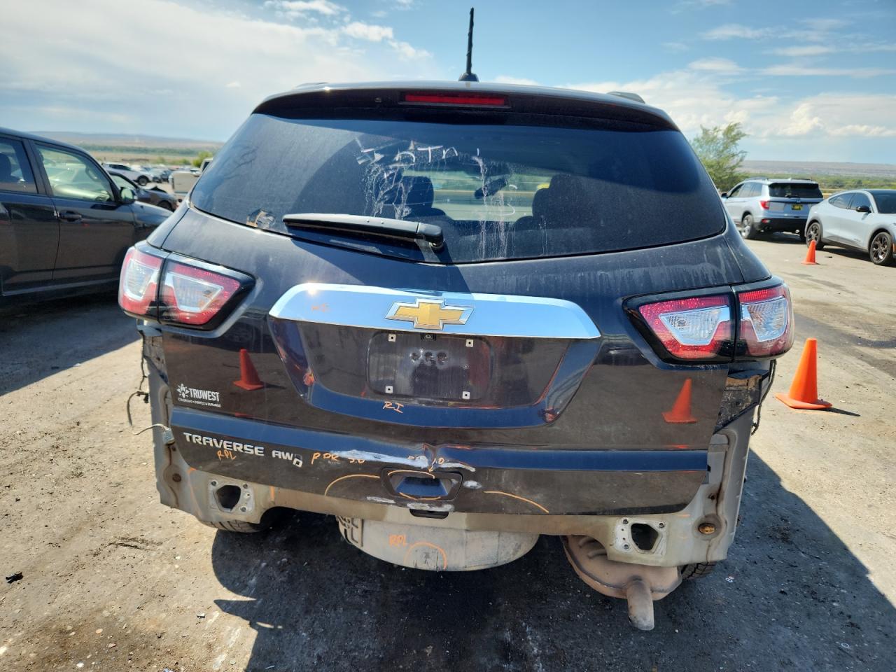 CHEVROLET TRAVERSE LS