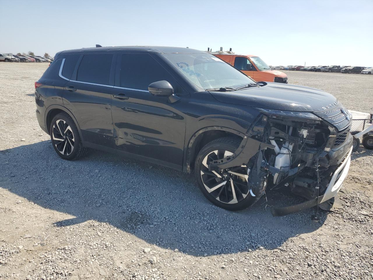 MITSUBISHI OUTLANDER SE