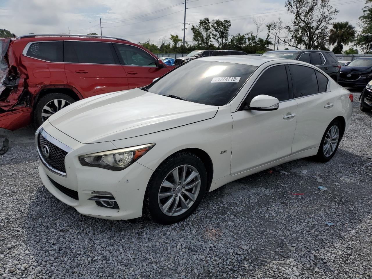 INFINITI Q50 BASE