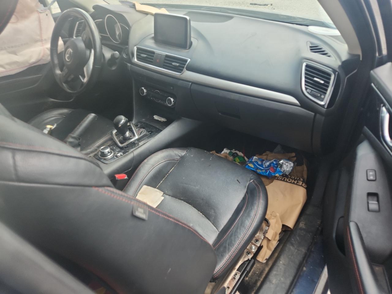 MAZDA 3 GRAND TOURING