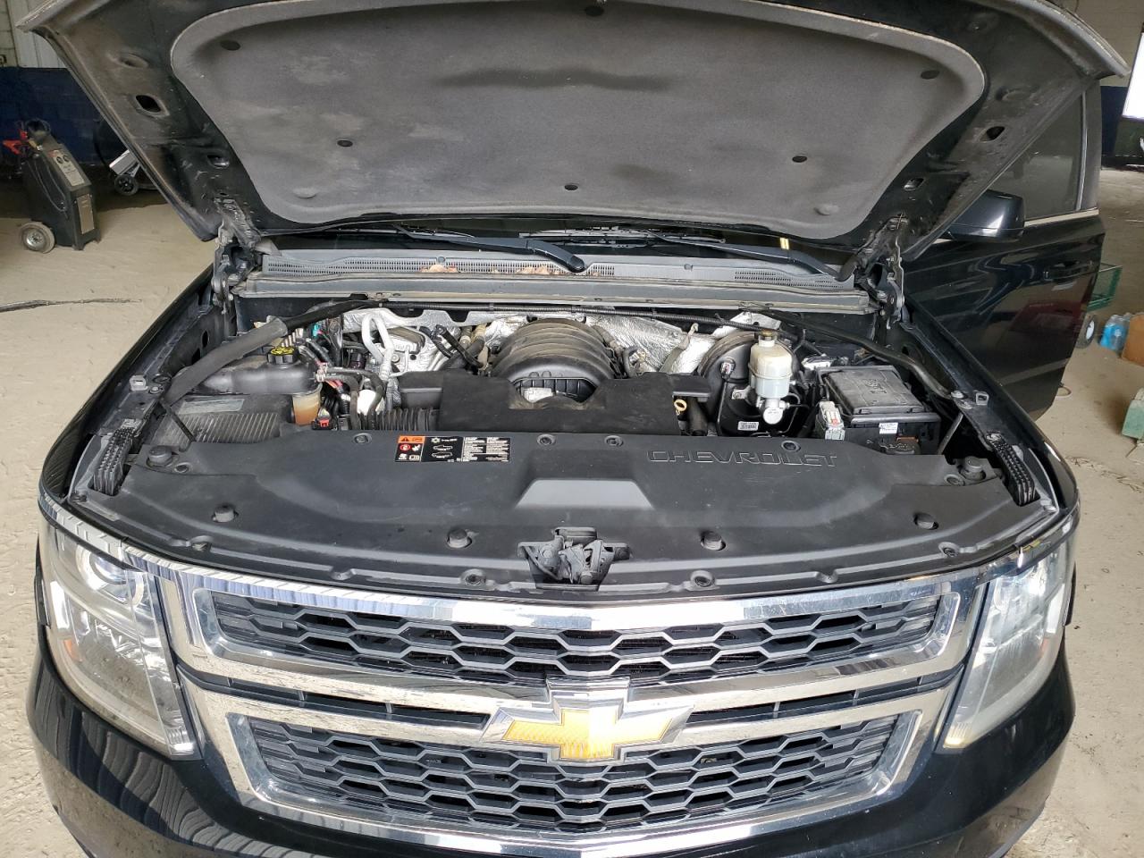 CHEVROLET TAHOE K1500 LS