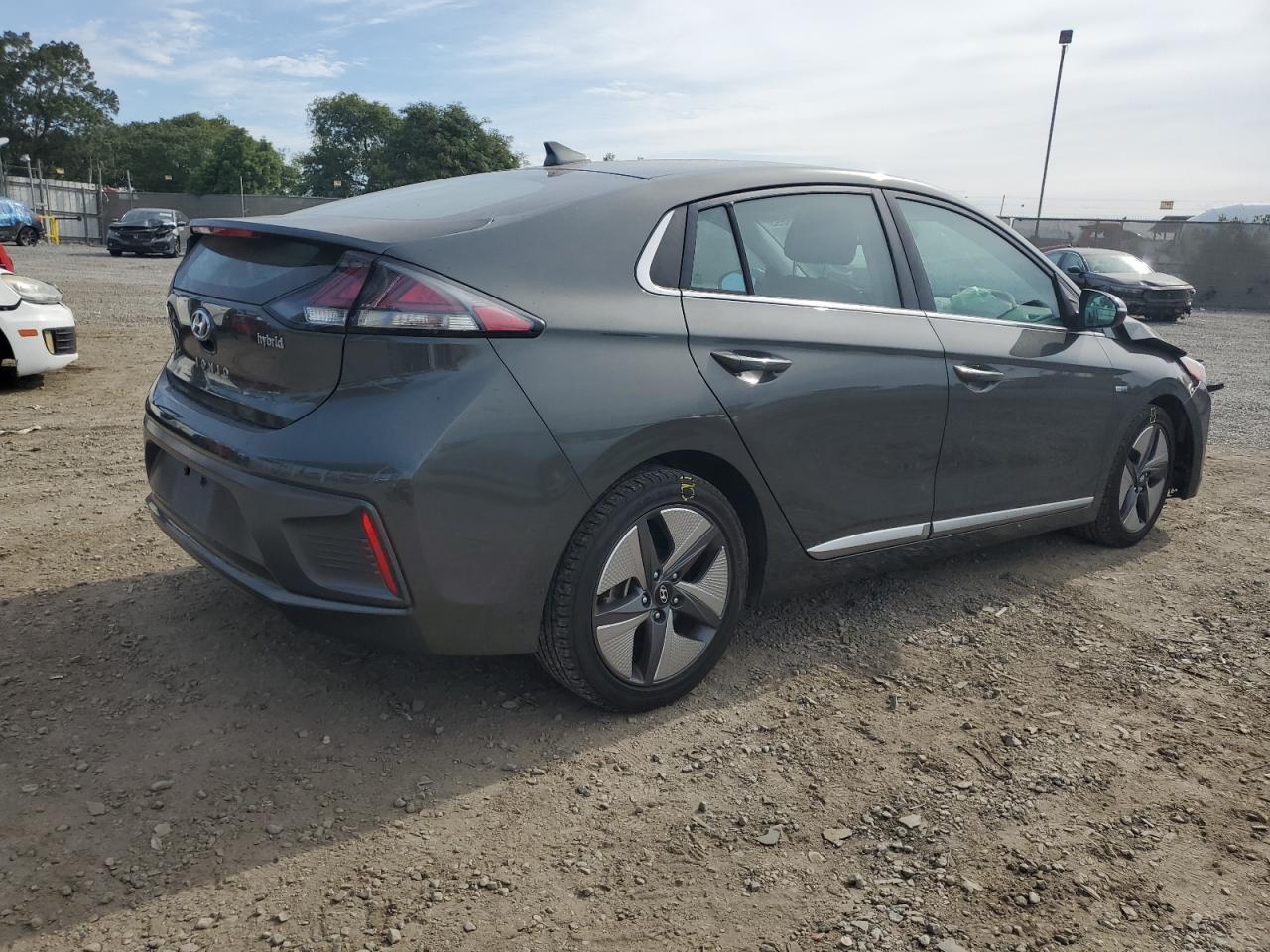 HYUNDAI IONIQ SEL