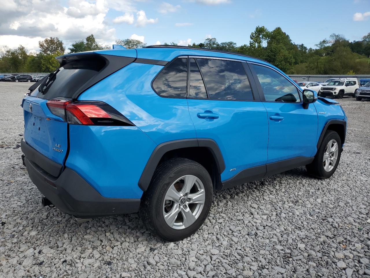 TOYOTA RAV4 LE