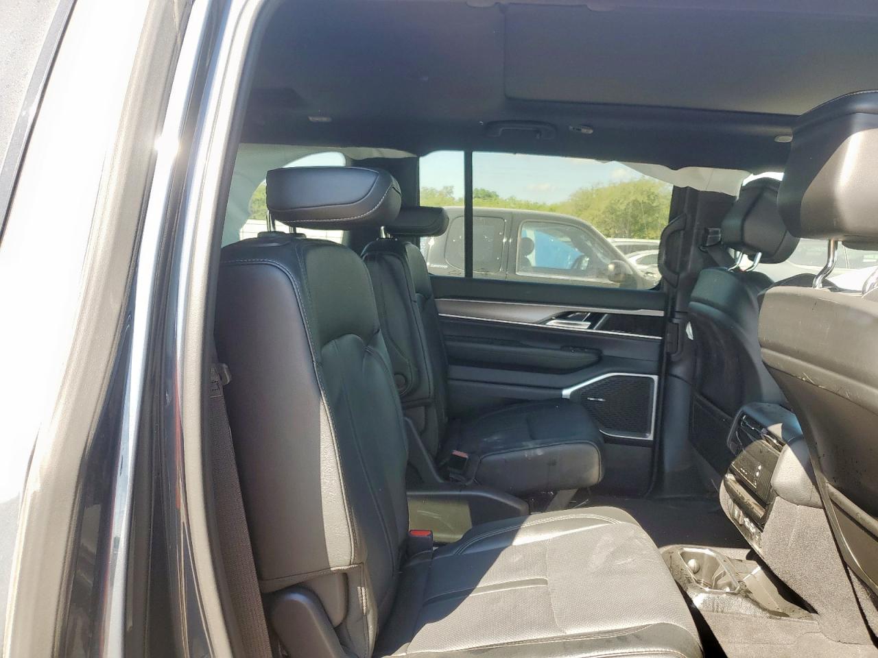 JEEP WAGONEER SERIES II