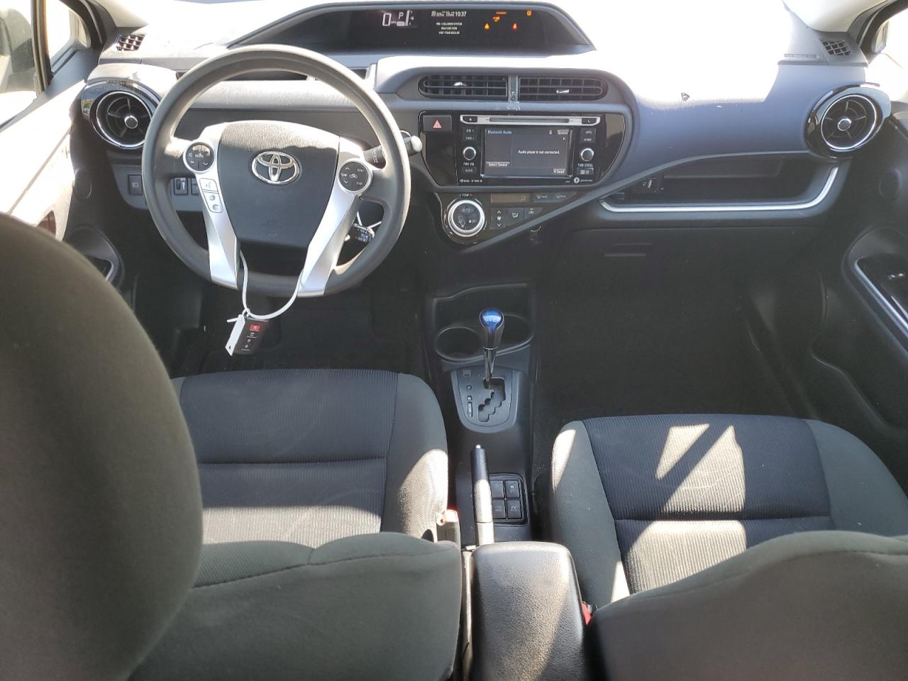 TOYOTA PRIUS C