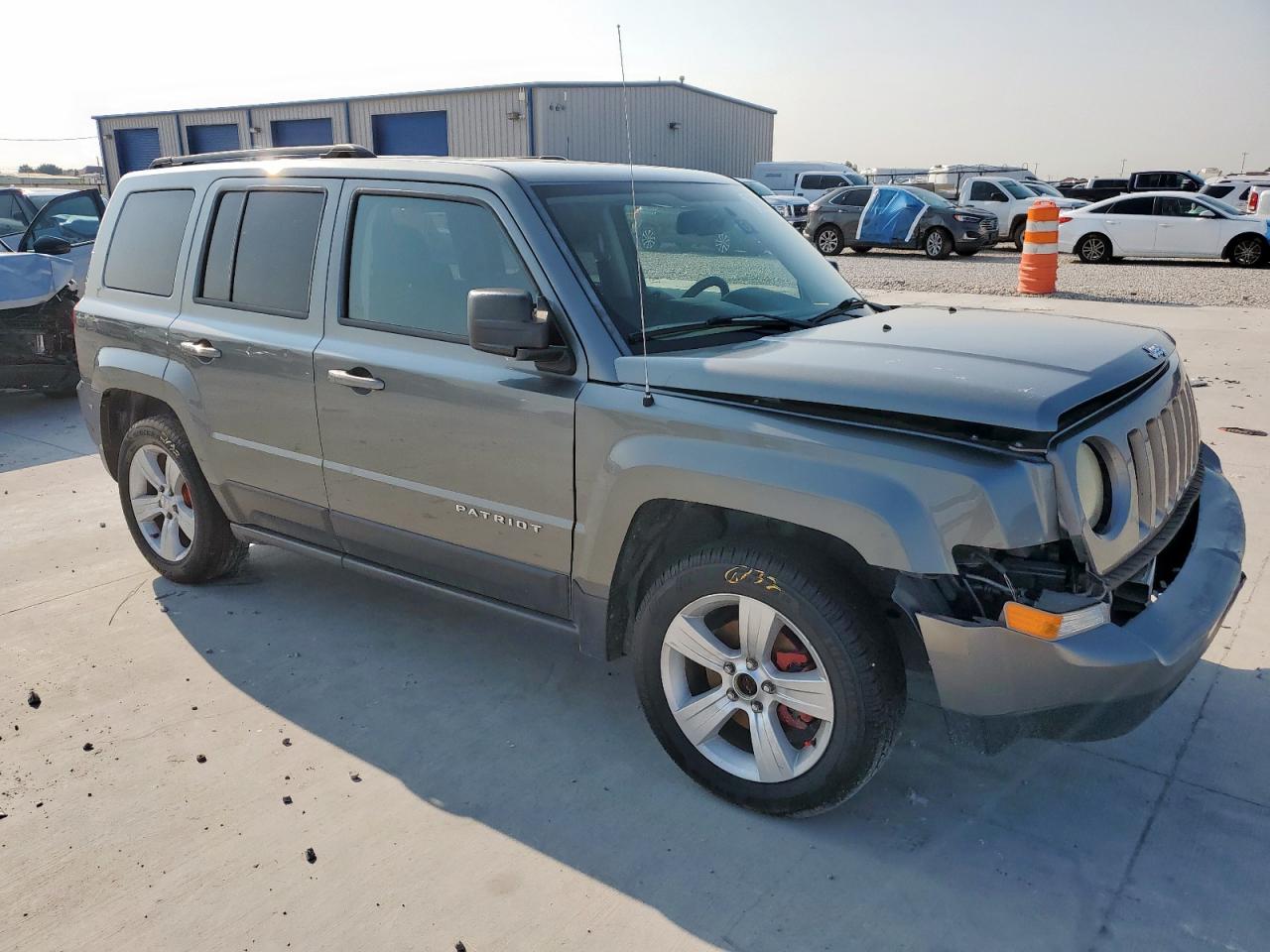 JEEP PATRIOT LATITUDE