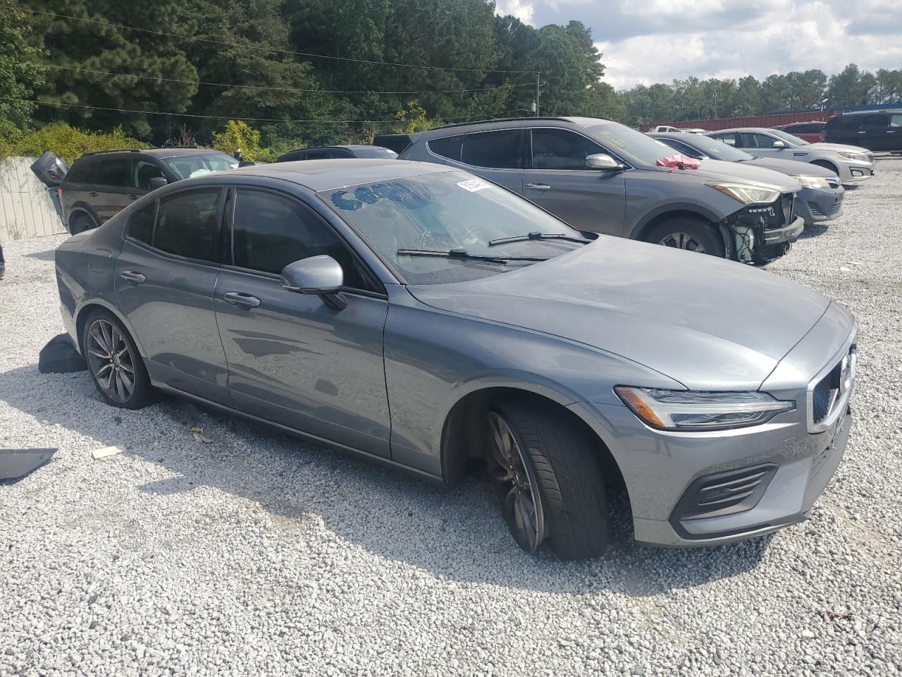 VOLVO S60 T5 MOMENTUM