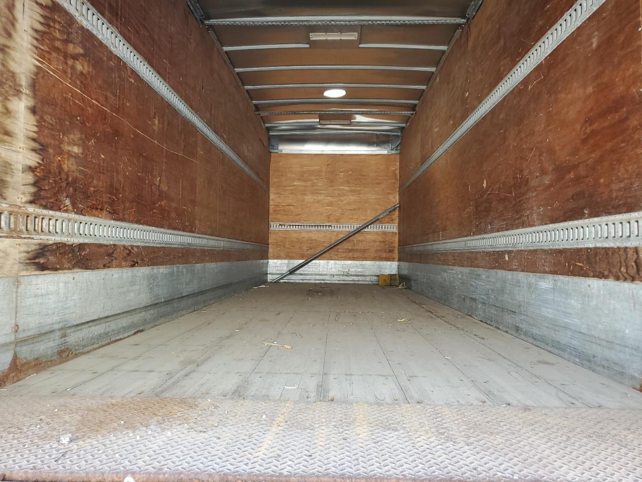 Lot #3285656648 2009 FREIGHTLINER M2 106 MED