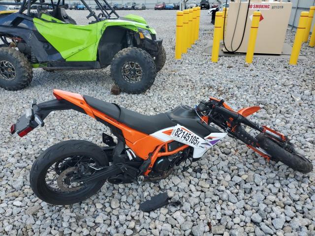 2025 KTM 690 SMC #3303853513