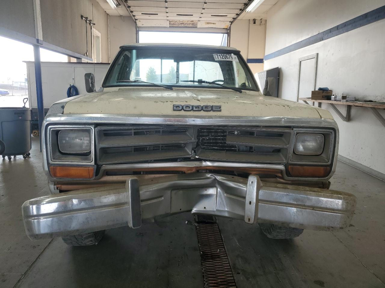 Lot #3318077365 1986 DODGE W-SERIES W