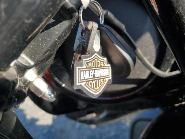 2017 HARLEY-DAVIDSON FLHTKL ULTRA LIMITED LOW 1HD1KKD18HB644714