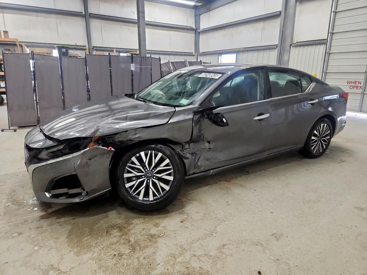 NISSAN ALTIMA SV