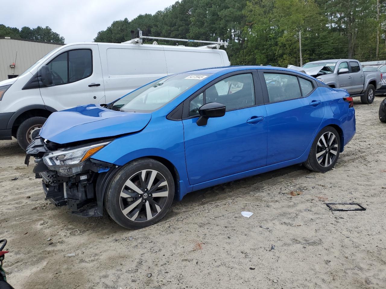 NISSAN VERSA SR