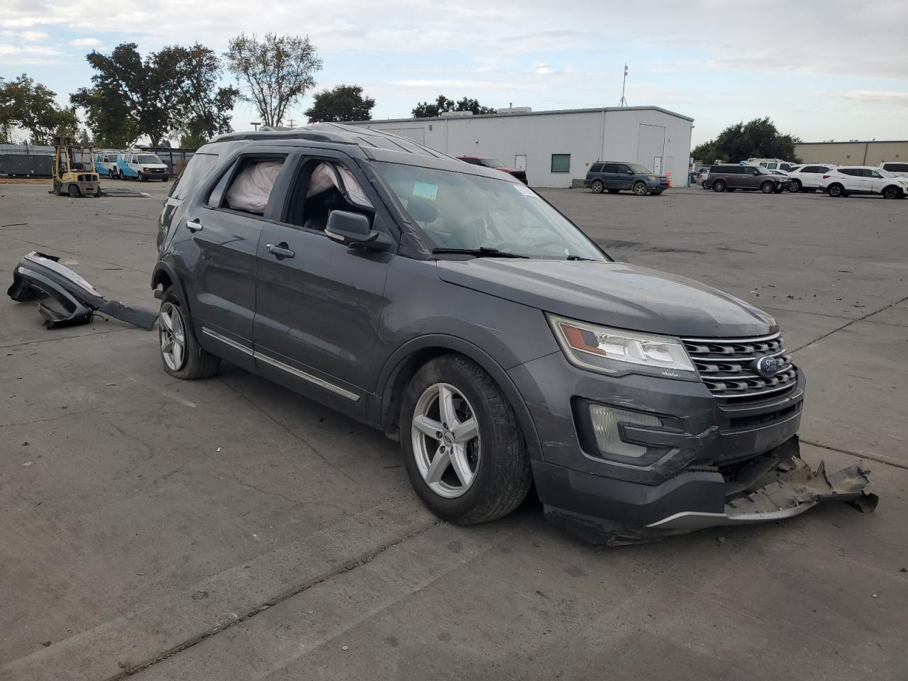 FORD EXPLORER XLT