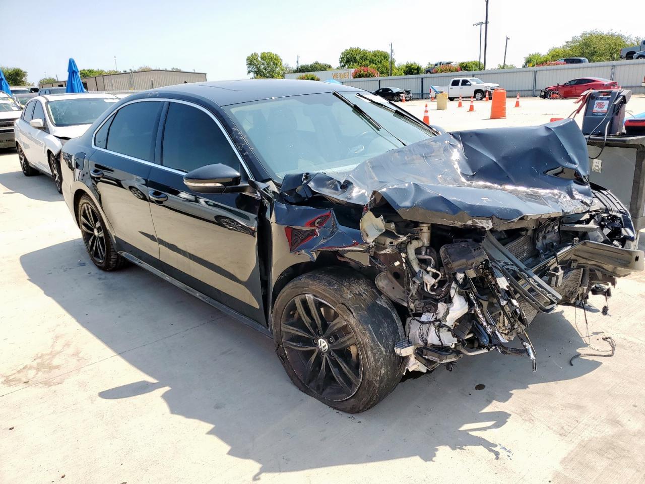 VOLKSWAGEN PASSAT SE