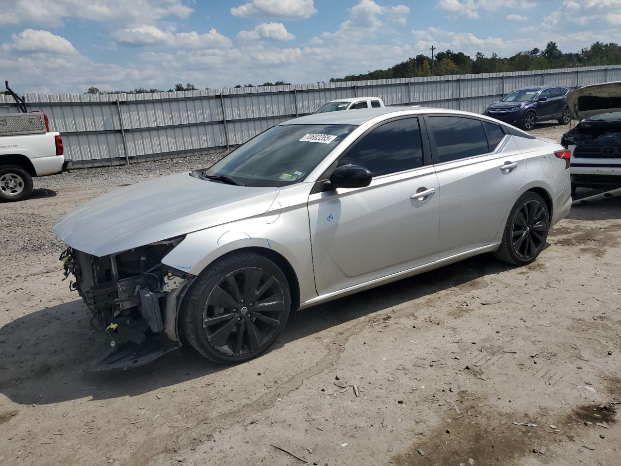 NISSAN ALTIMA SR