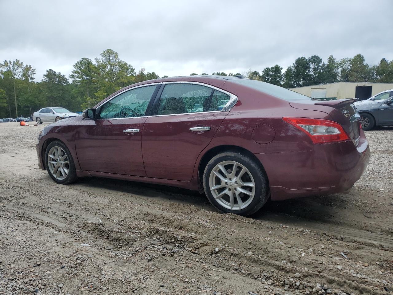 NISSAN MAXIMA S