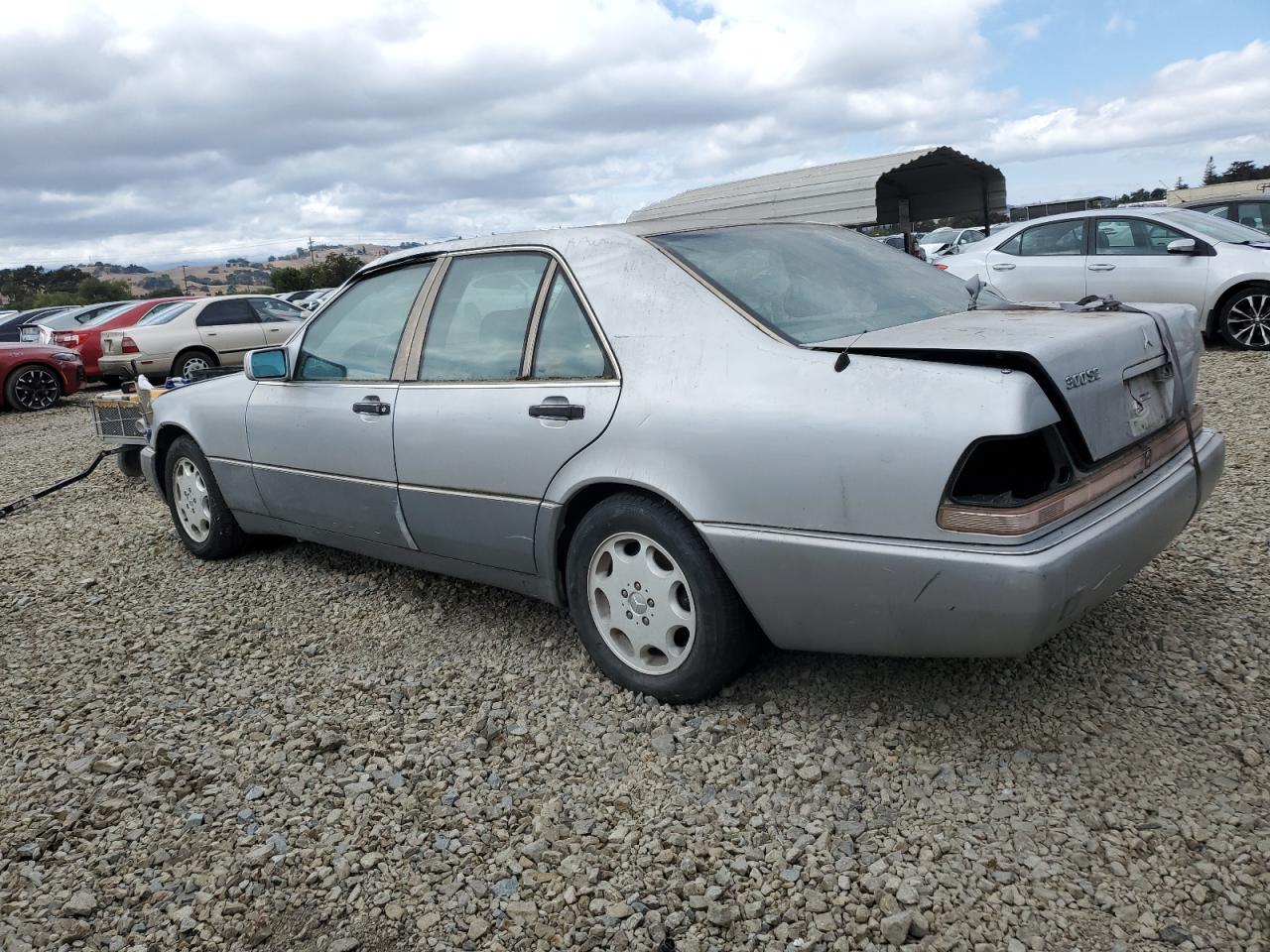 Lot #3301875466 1993 MERCEDES-BENZ 300 SE