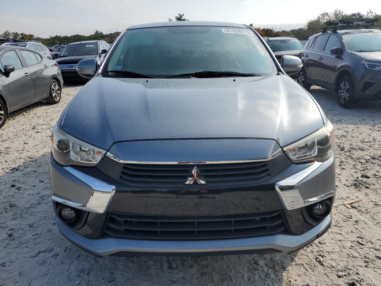 MITSUBISHI OUTLANDER ES