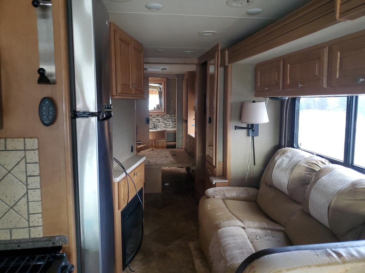 Lot #3264476406 2016 FORD F53