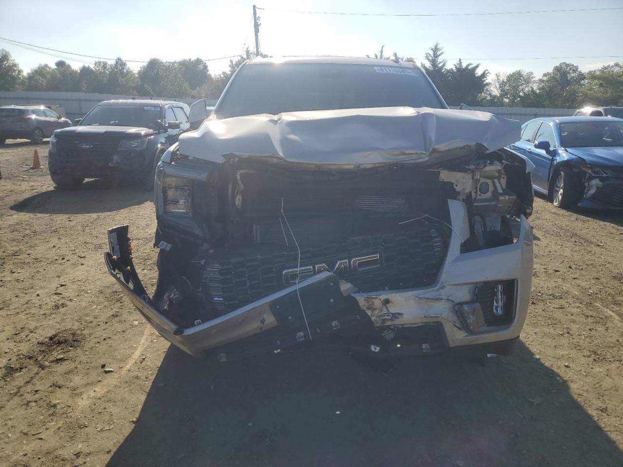 GMC YUKON DENALI ULTIMATE