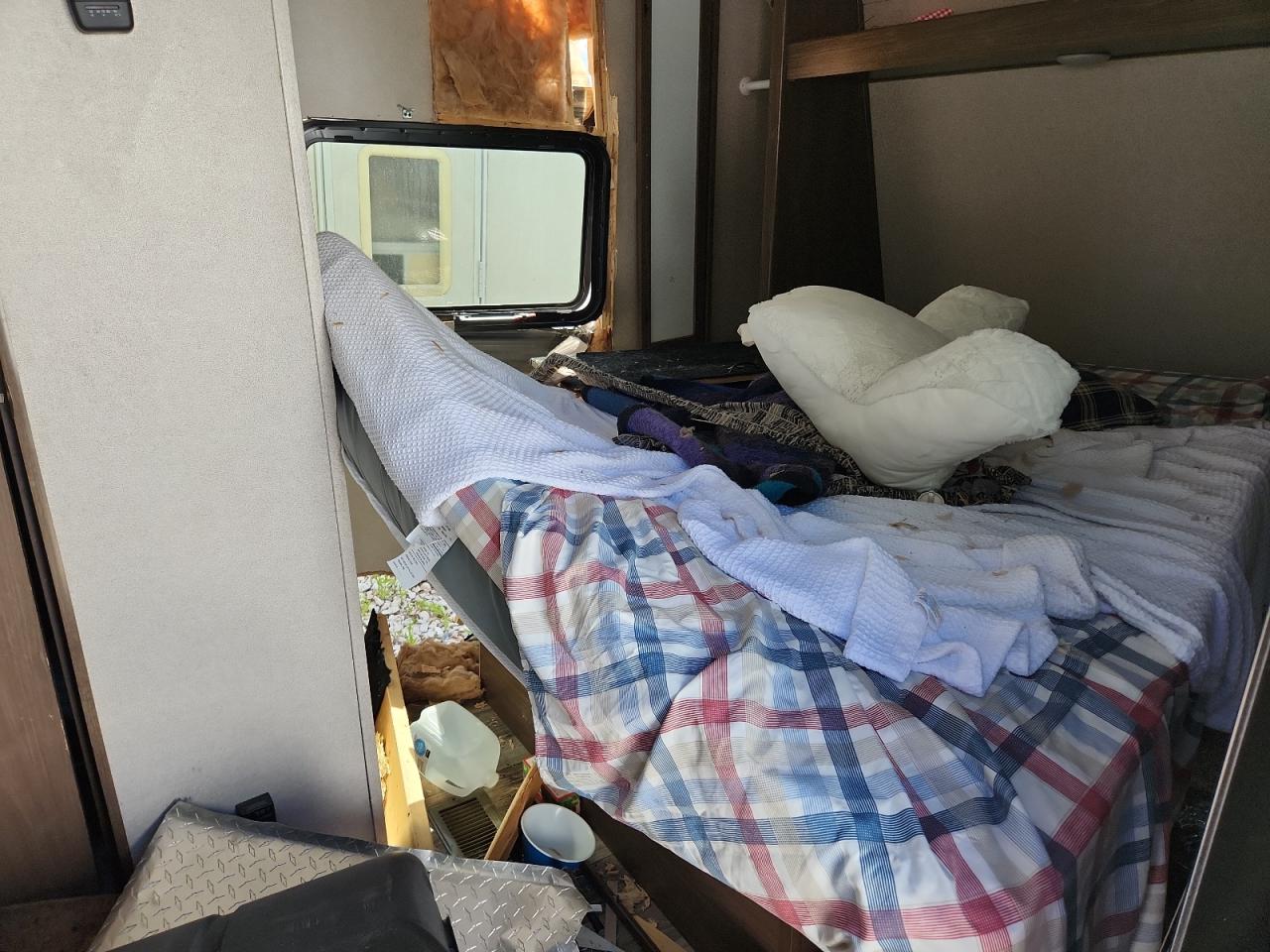 Lot #3246276884 2019 KEYSTONE HIDEOUT