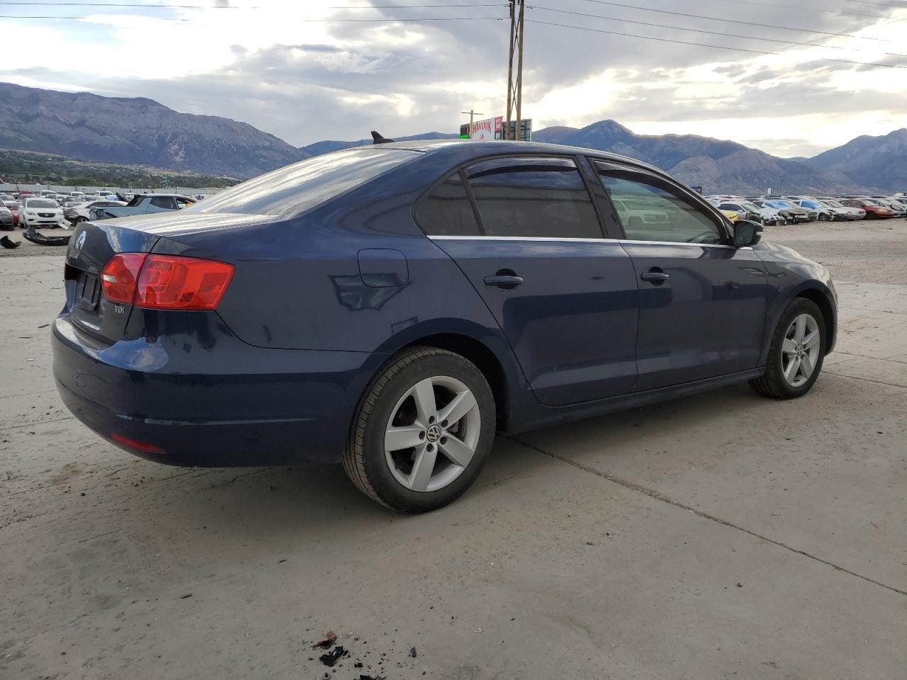 VOLKSWAGEN JETTA TDI