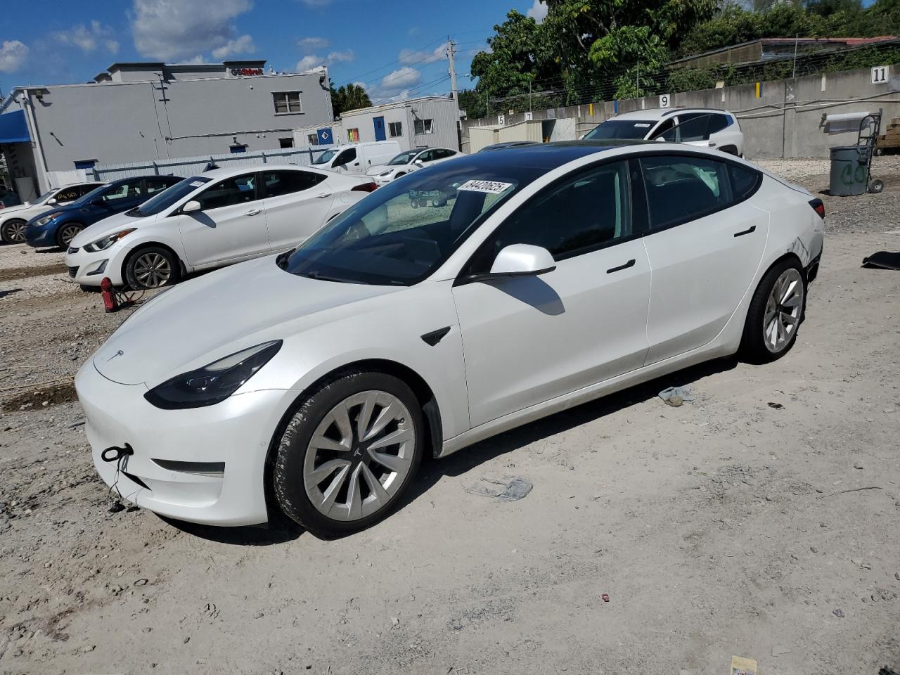 TESLA MODEL 3