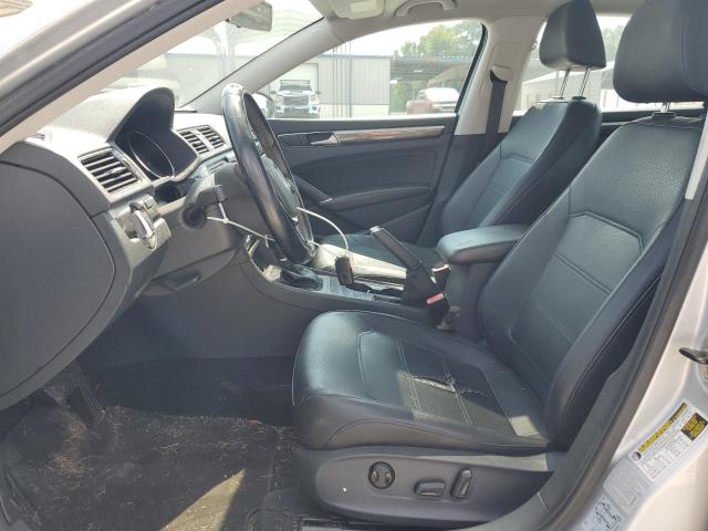 2017 VOLKSWAGEN PASSAT SE 1VWBT7A34HC018431