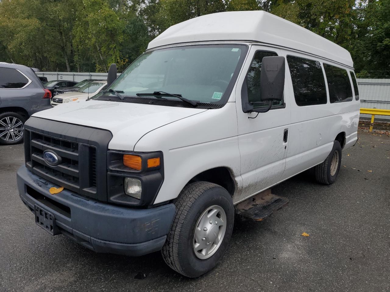 FORD ECONOLINE E250 VAN