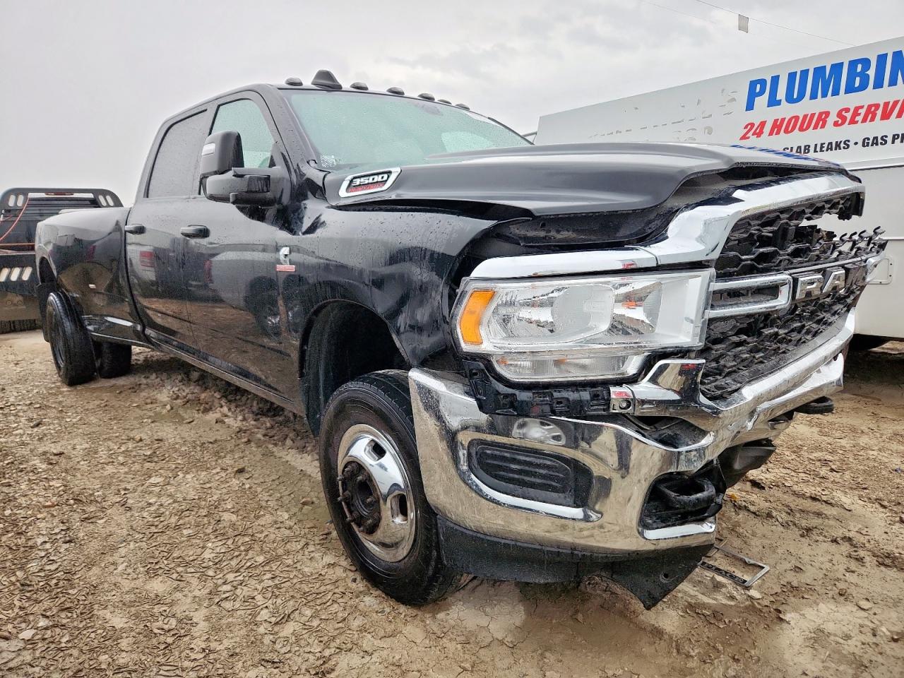 RAM 3500 TRADESMAN