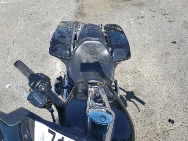 2021 HARLEY-DAVIDSON FLHX 1HD1KBC19MB612981