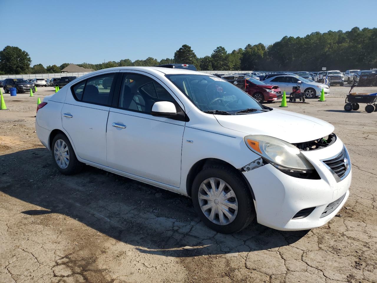 NISSAN VERSA S
