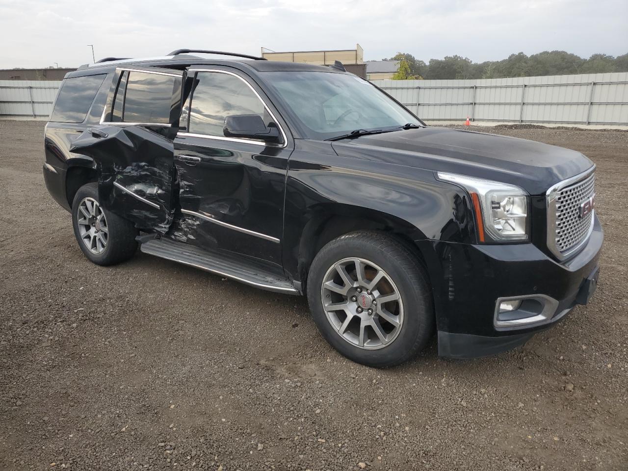 GMC YUKON DENALI