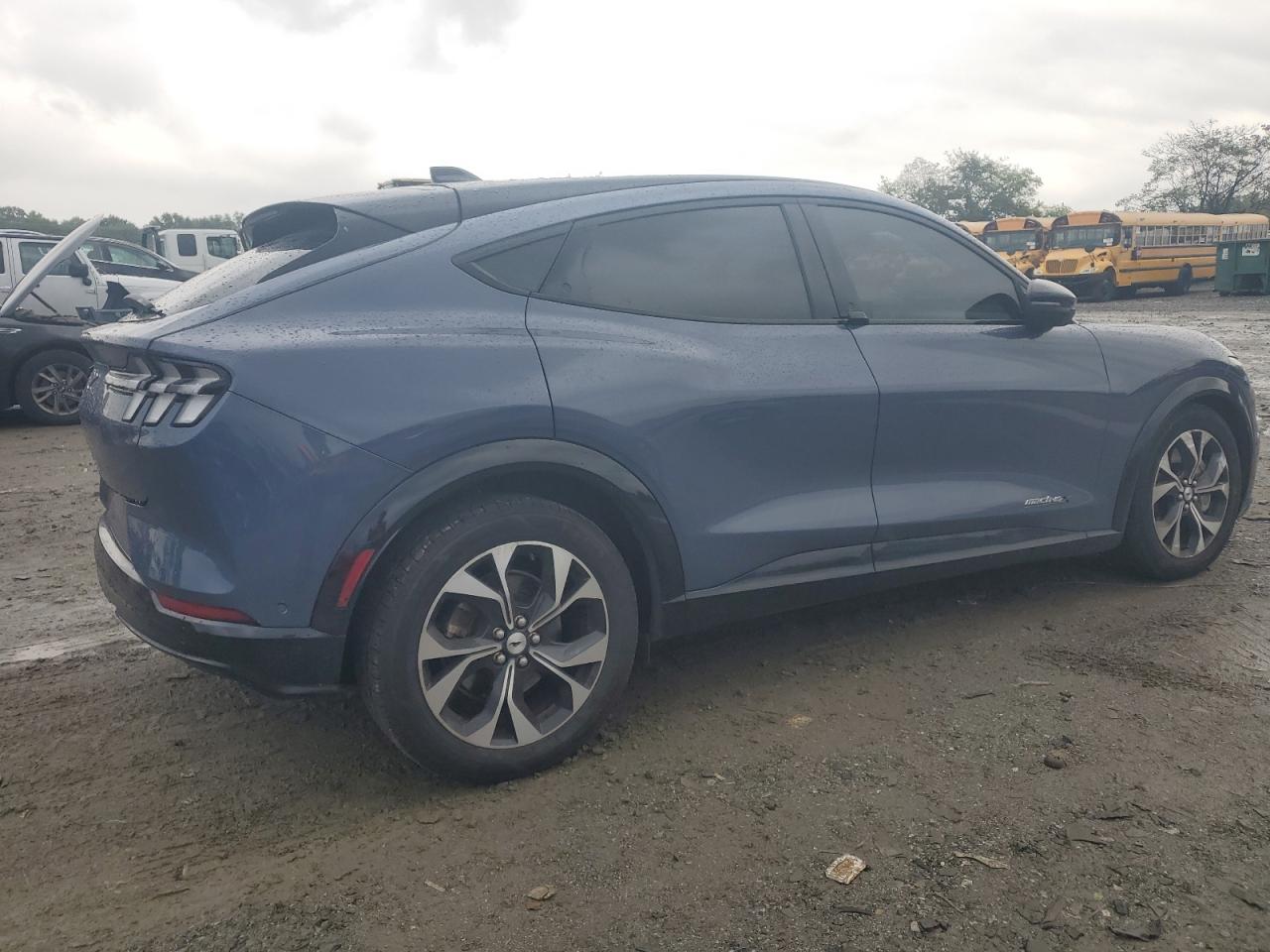 FORD MUSTANG PREMIUM