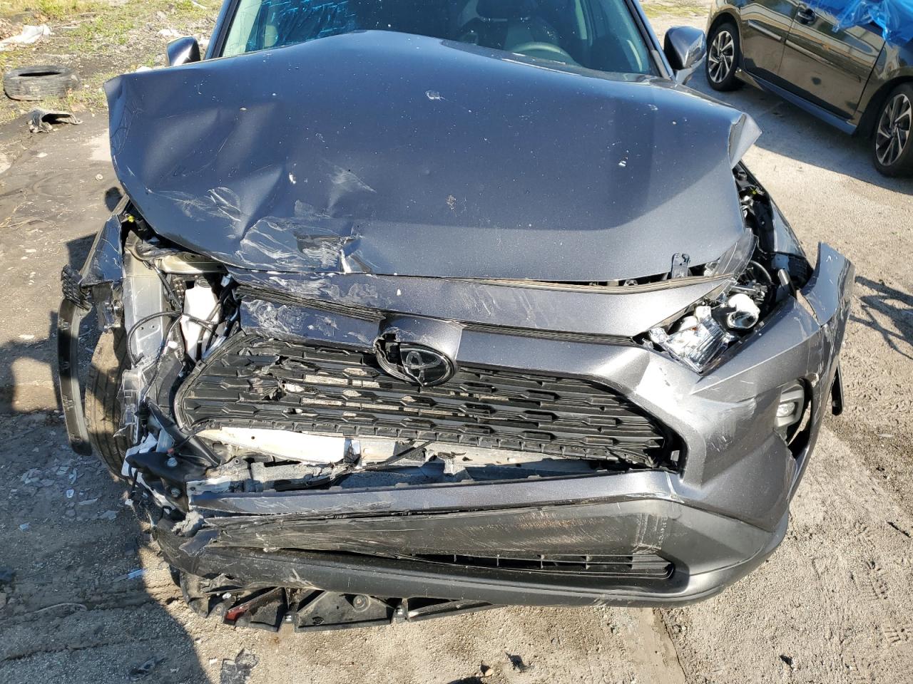 TOYOTA RAV4 XLE PREMIUM