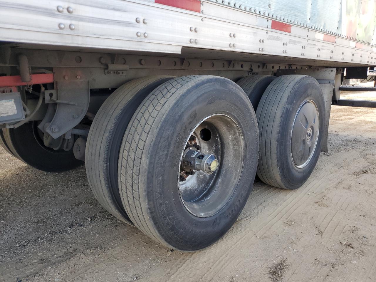 Lot #3282480914 2015 UTILITY VS2RA