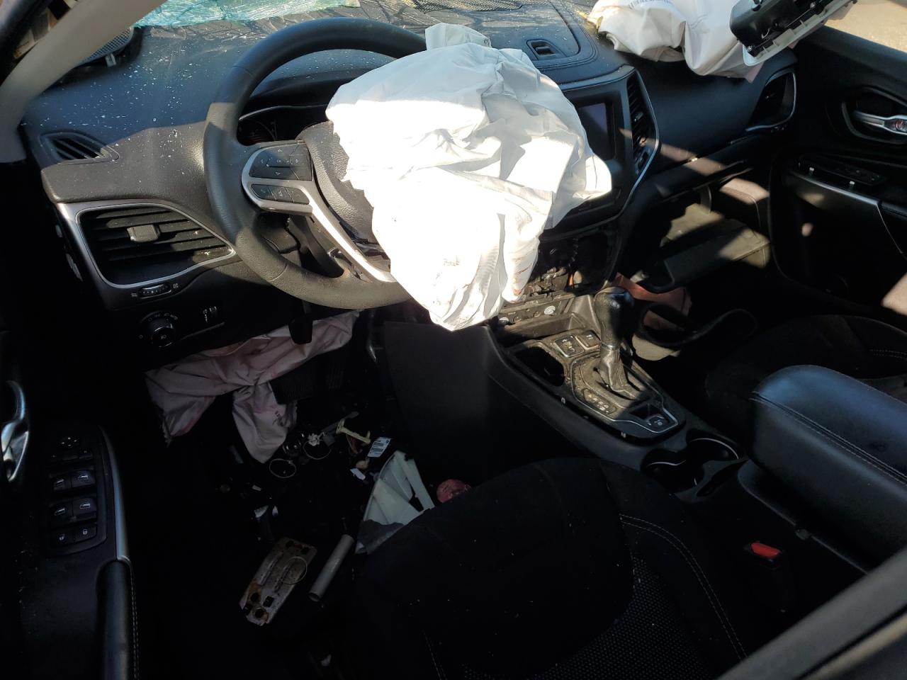 JEEP GRAND CHEROKEE LATITUDE