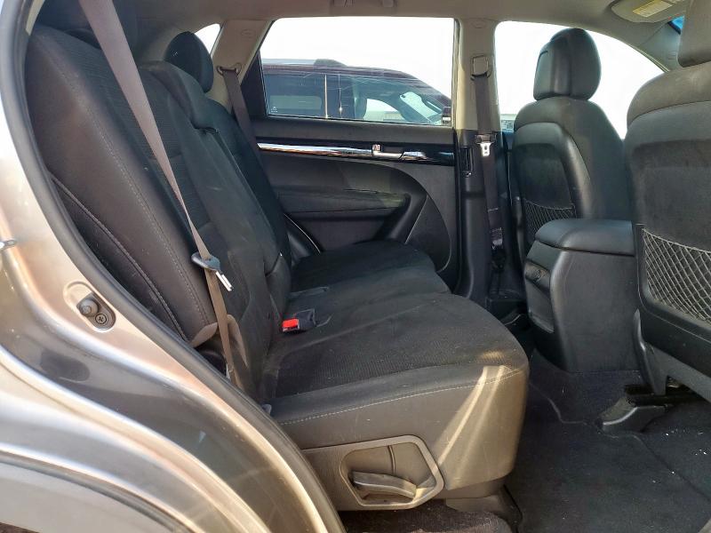 2015 KIA SORENTO LX 5XYKT3A6XFG552807